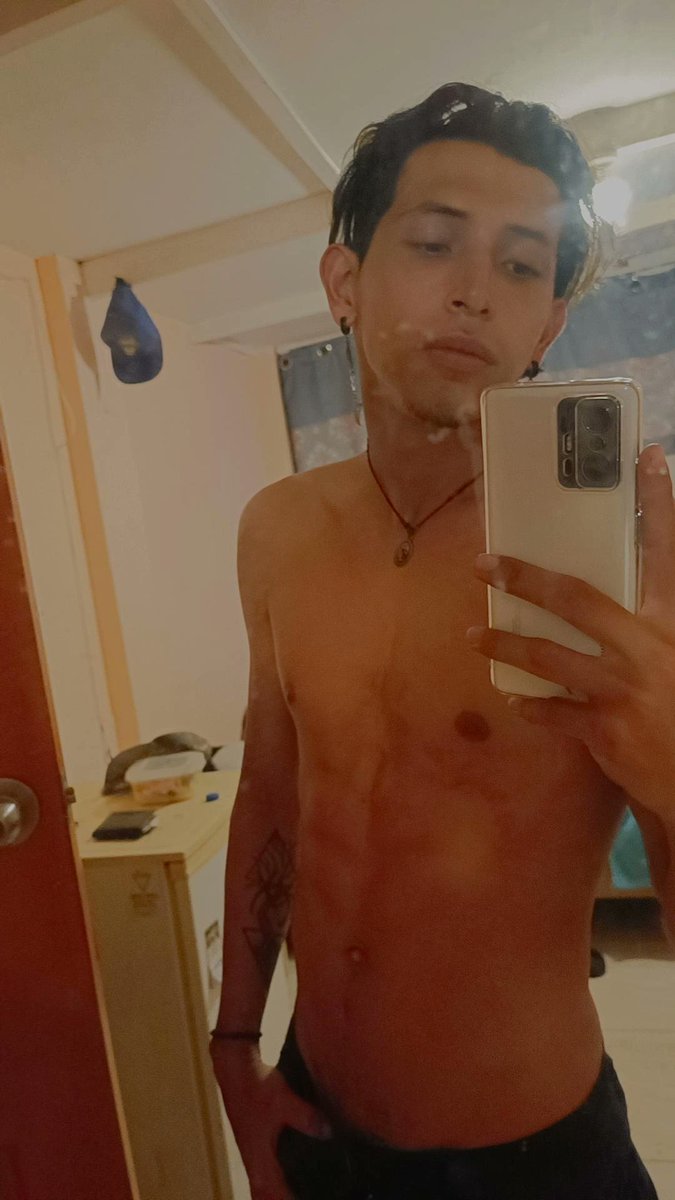 andresarepaaa's tweet photo. @SebaTerry_Com @gayexplicits @JeanKuu @Jero_Wero https://t.co/x6xBuuPImU https://t.co/KGqIZOvEOj