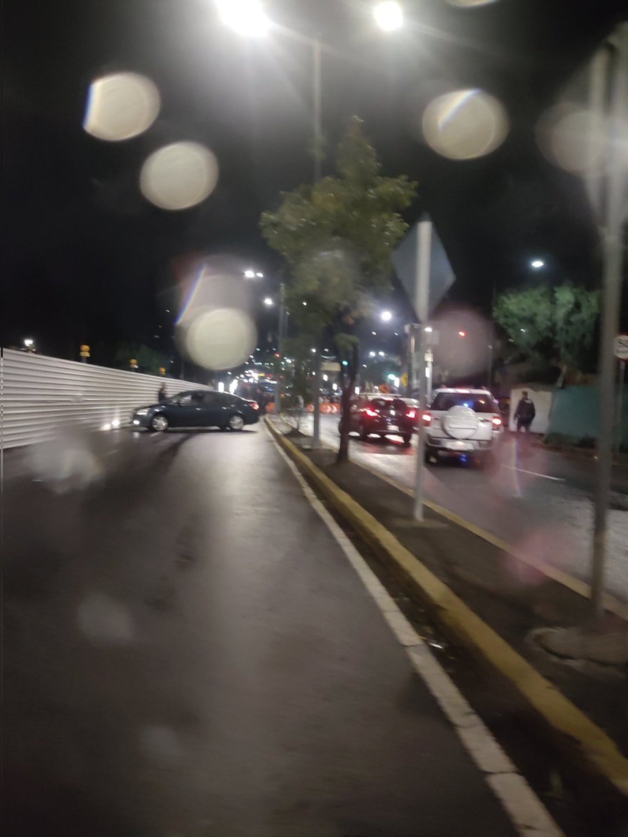 Stellarglez's tweet photo. Todos regresando sobre Avenida de las torres #trafico #cdmx #lluvia #tráfico #caosvial https://t.co/UFAPmRDta5