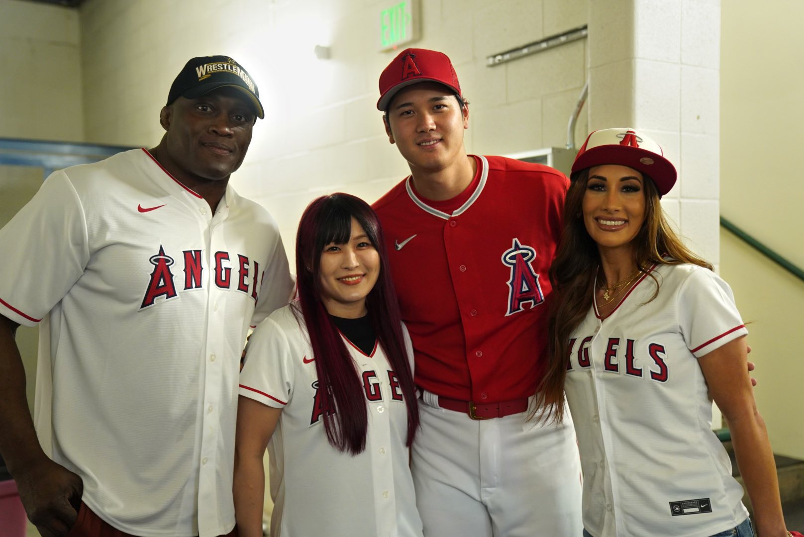 大谷翔平 ¹⁷ ⚾️Ohtani Shohei ¹⁷ on Twitter: "Shohei Ohtani with WWE stars