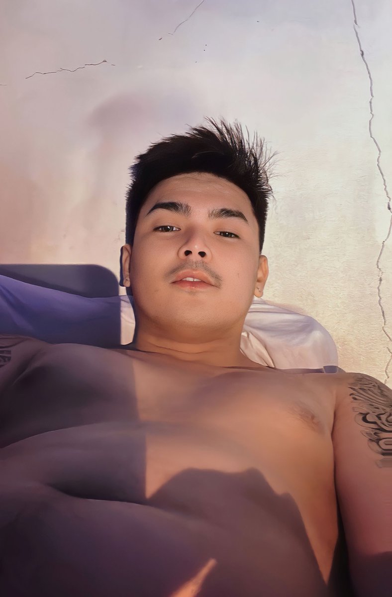 Nhov25's tweet photo. Your POV when you suck the D! 💦 https://t.co/vLWI24dkVF