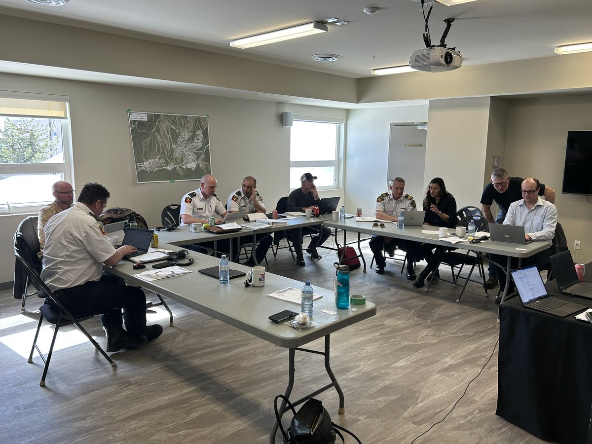 Fire Chief Dan Derby tweet media