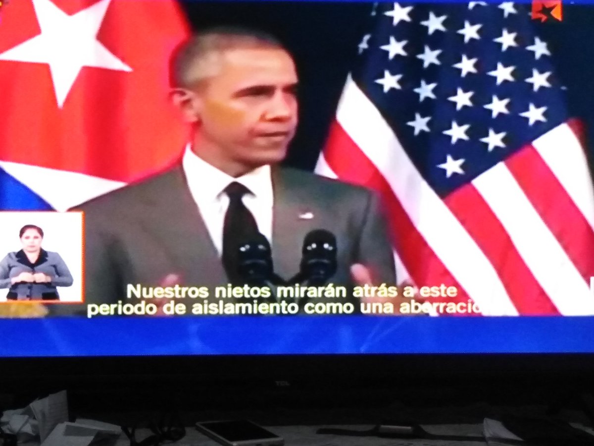 Mesa redonda ahora , Obama en #Cuba. Reconoce que lo que estaba haciendo EUA no funcionaba, el bloqueo es genocida. En esto tiene razón. Pero no lo hizo por bueno, lo hizo para jodernos de nuevas formas, lo que no sabe es que eso #nosresbala #HolguínSí <a href="/NelsyYamirka/">Nelsy Yamirka González Pérez</a> <a href="/ElNecio_Cuba/">El Necio</a>