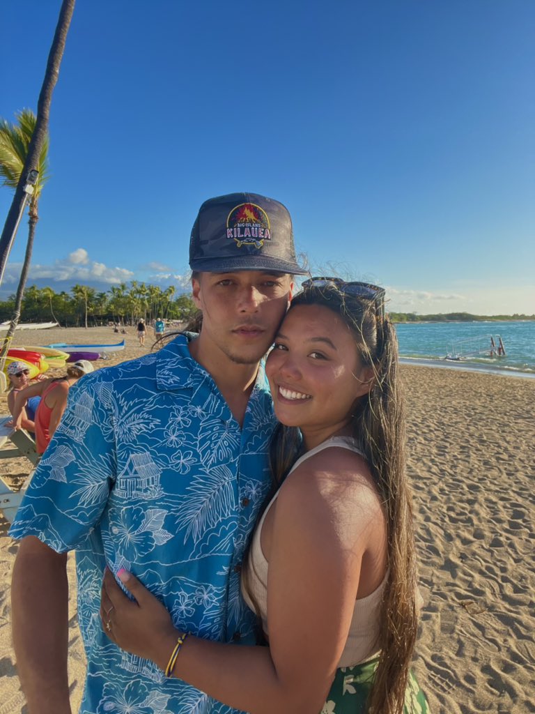 Alyalovesbieber's tweet photo. my favorite place is by ur side 🫶🏼 https://t.co/27filTqwtJ