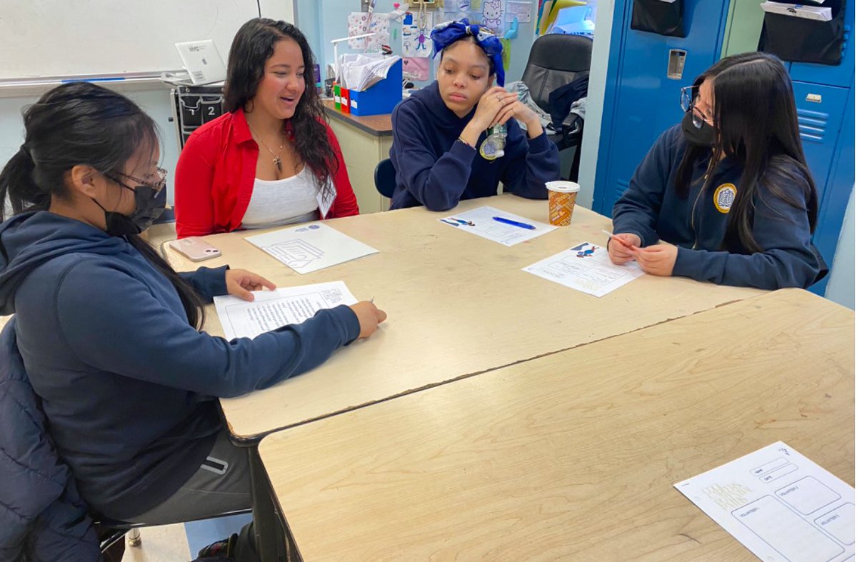BullseyeKattttt's tweet photo. Had the opportunity to bring my Women in AP peers to volunteer @ TYWLS East Harlem for ‘Cool Careers, Potential Paths’ day! Had an amazing time getting to know students, faculty &amp; getting to share our journeys 🎯 Thank you TYWLS for all that you do to guide our future leaders!!✨ https://t.co/b979E9oTnO