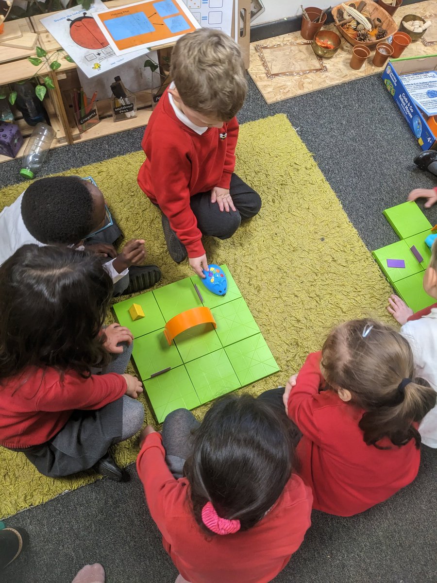 BPSReception1's tweet photo. We put our algorithms into practice 🐭🦕🤖 inputting the correct algorithm into the bots, checking, debugging and checking again! #BPScomputing https://t.co/yexg3kqSMV