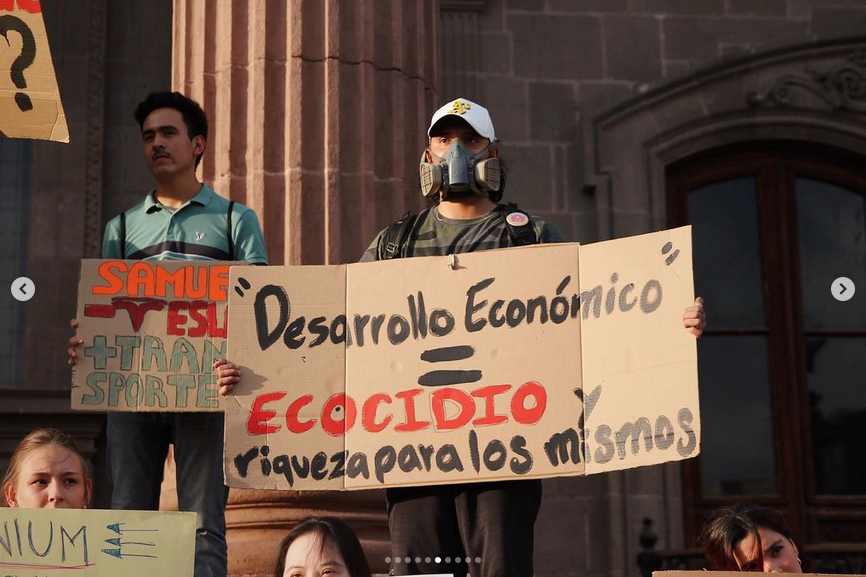 elfuturoflorece's tweet photo. 🚨Urge cambiar el modelo de desarrollo económico para tener un aire limpio en NL.

🤑Basta del "progreso" que beneficia solo a las elites empresariales.

🍃¡Construyamos un movimiento por la justicia ambiental crítico que priorice la vida y naturaleza sobre la ganancia económica. https://t.co/RRrfSABlAD