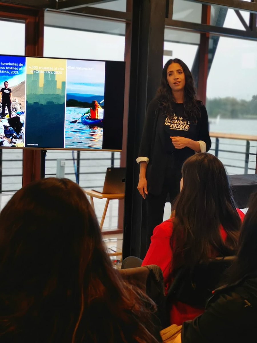 corporacionlosr's tweet photo. Participamos en el lanzamiento del proyecto SSAF Desafío Circular Los Ríos, financiado por @fomentolosrios y desarrollado por @vidcauach, tiene como objetivo fortalecer y apoyar la generación de emprendimientos enfocados en la Economía Circular. https://t.co/HIc61DRdic