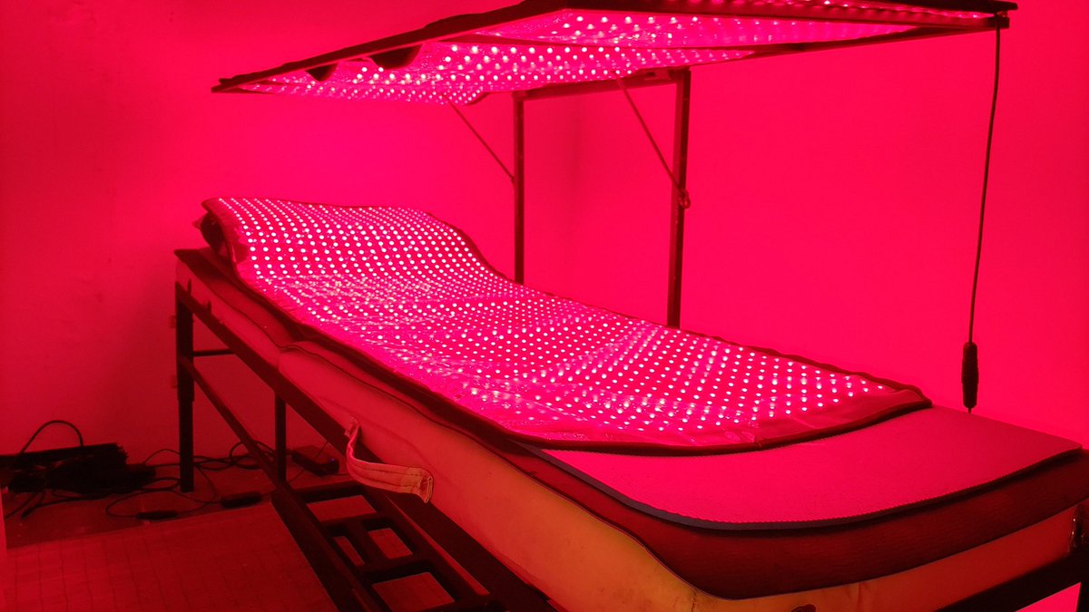 Pagi-pagi RLT dulu supaya makin glowinf ngga kalah sama nastar lebaran ah.

#hbot #hiperbarik #hyperbaric #redlighttherapy #rlt #chiropractic #chiro #kretekkretek #bonesettings #stroke #diabetes #hnp #antiaging #lifestyle #gayahidup #asyifa #kebayoran #rempoa #bintaro #jaksel