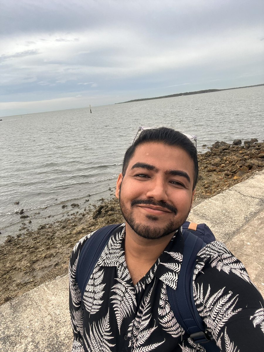 AakashThottam's tweet photo. On my way to my first writing retreat of the year! Hoping to churn out a masterpiece while soaking in the scenic views of Moreton Bay and enjoying the warm company of some amazing folks. Also, I totally overpacked, but who knows when inspiration strikes, am I right? #Phdvoice https://t.co/Rkc6Fryqg4