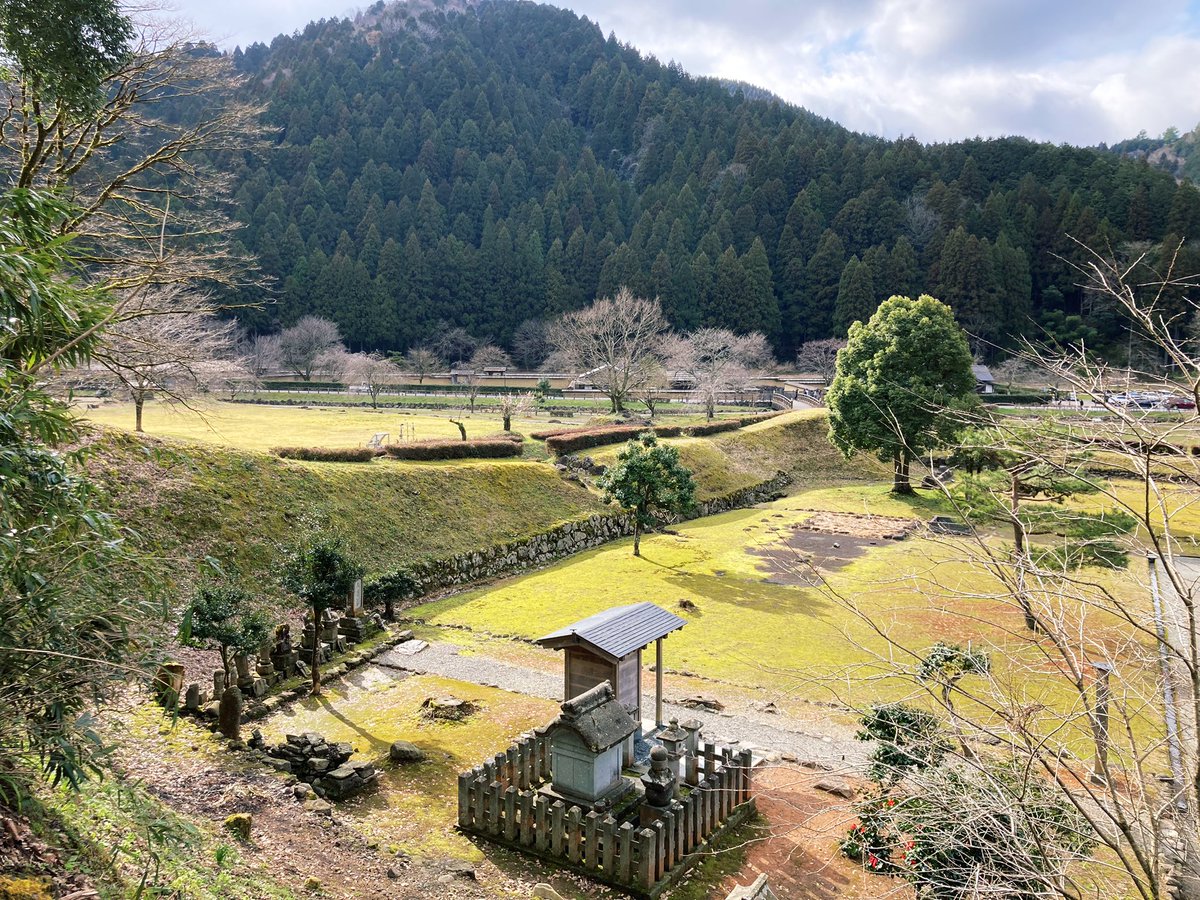 北陸三県を巡ってきました✈️🚗
初日は福井へ、東尋坊と曹洞宗大本山の永平寺、そして一乗谷朝倉市遺跡を周りました。これだけでお腹いっぱい😅