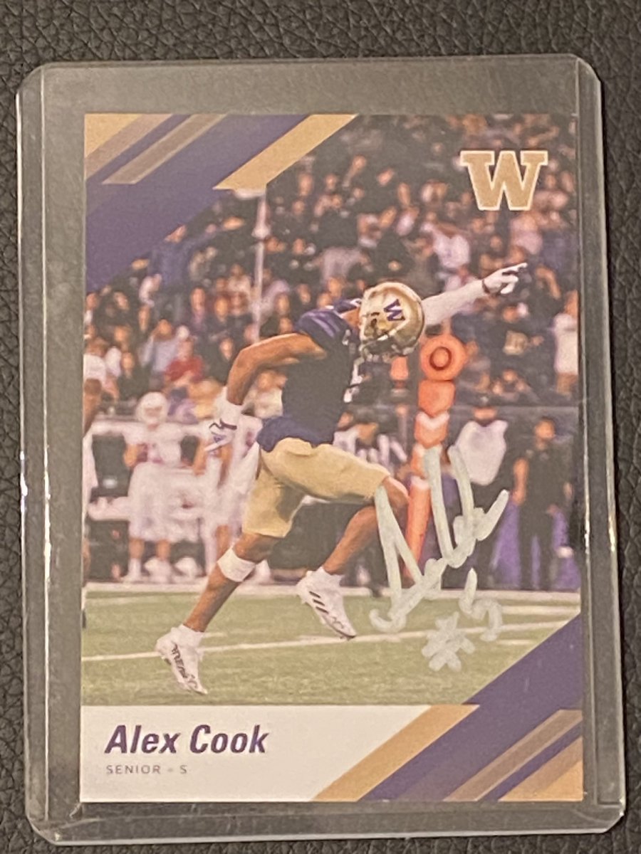 Montlake Players tweet media