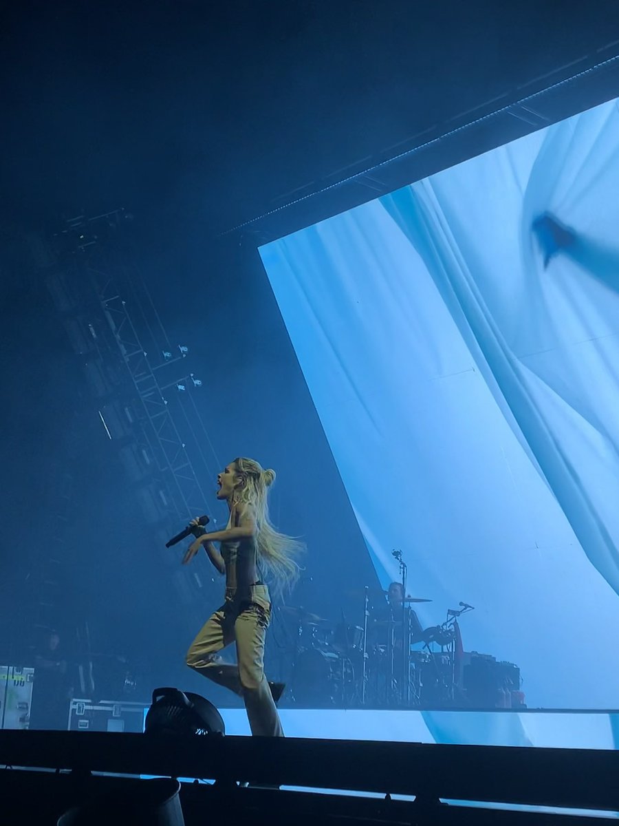 Heels 🟦 tweet media