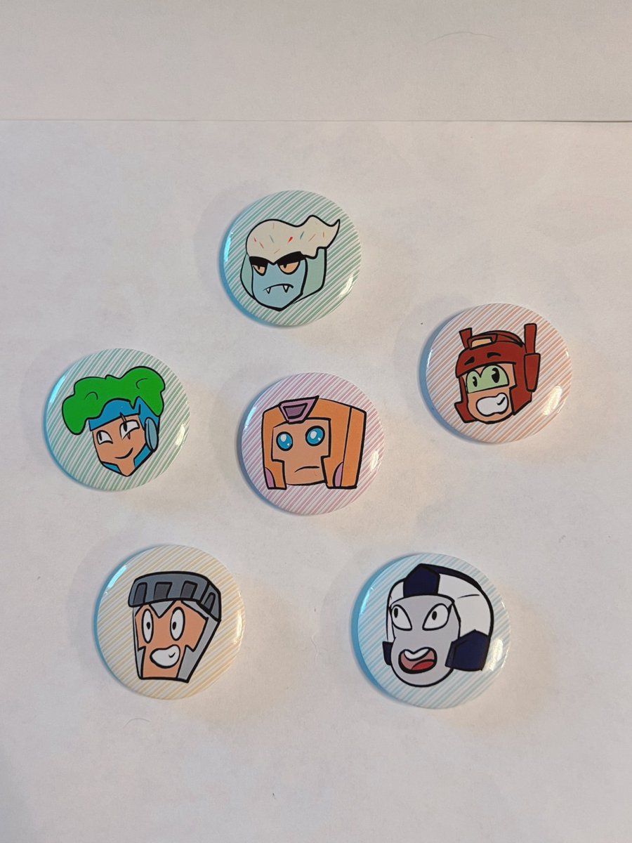 Partmagical's tweet photo. Bot bot pins are up on Etsy now
#transformersbotbots #botbots #burgertron #kikmee #frostferatu #sprinkleberry #bonzeye #dimlit #transformers https://t.co/YZxhMNTSMn