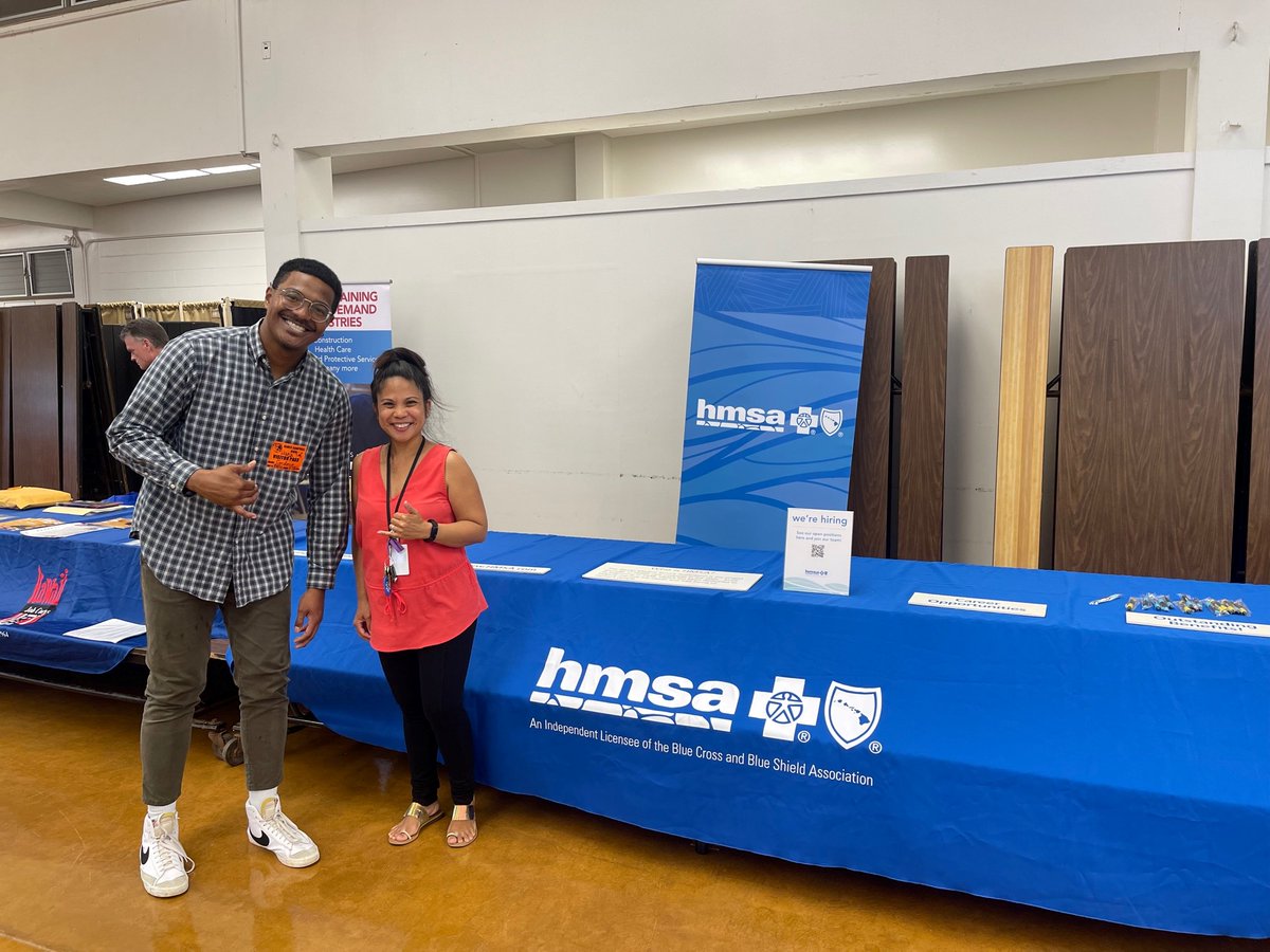 hmsahawaii's tweet photo. @AskHMSAโs O.D.E. Business Partner Craig Cordova had fun connecting with students about their professional goals and aspirations at the @Campbell_Hawaii's Postsecondary and Career Fair last Friday. ๐คฉ๐๐ฝ Mahalo, JCHS, for having us! #TeamHMSA #HMSAinthecommunity https://t.co/y7G5oF566h