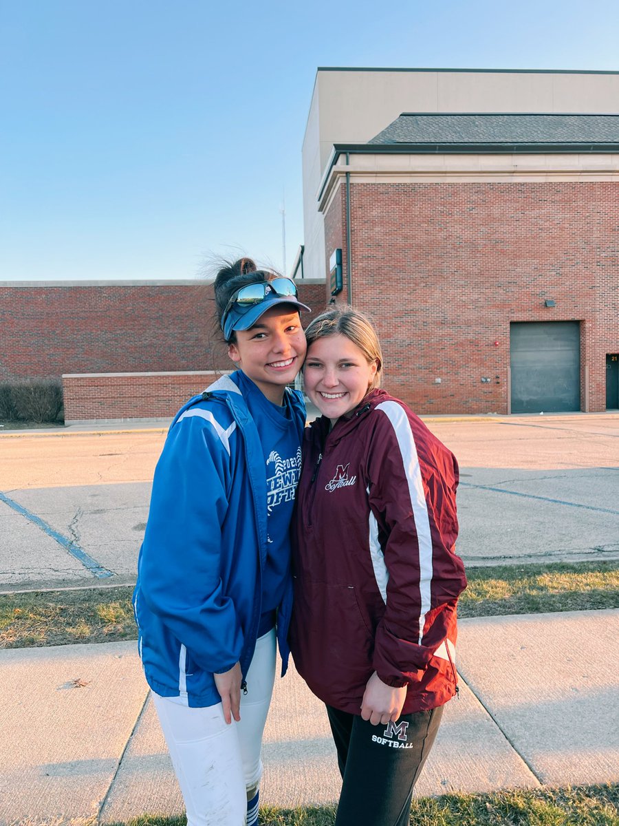 MadisonDuhon9's tweet photo. I loved getting to watch @avanavarro22 play!! @EmRasso2025 is the toughest girl ik, she’ll be back and ready to go!! love you both! https://t.co/7R5reRPPTP