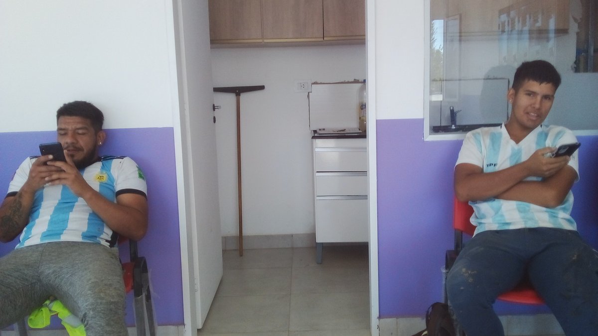 extraño trabajar con el pufla, no lo valore lo suficiente😭 como olvidar el dia que llegó con su doble🤣