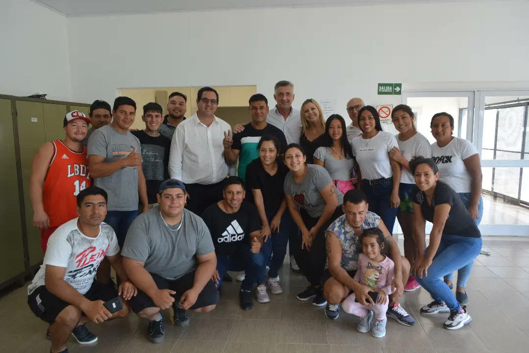 marilinsacnun's tweet image. Hoy en #reconquista continuamos una nutrida agenda de trabajo para seguir potenciando la generación de #empleo y el #arraigo en el norte y centro de nuestra pcia d #santafe. Junto al intendente @enrivallejos1 avanzamos en proyectos q apuntalan al sec productivo de la ciudad. (👇)