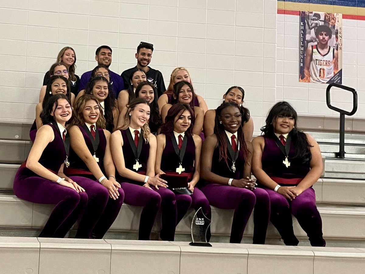 MRHS Maverick Band tweet media