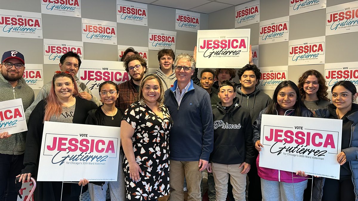 Jessicafor30's tweet photo. Had a great night with our youth organizers and Sheriff Tom Dart for a conversation about creating strategies rooted in data when it comes to our public safety. Our campaign is so proud to have Sheriff Dart’s endorsement and support. https://t.co/wXtWlYmk0m