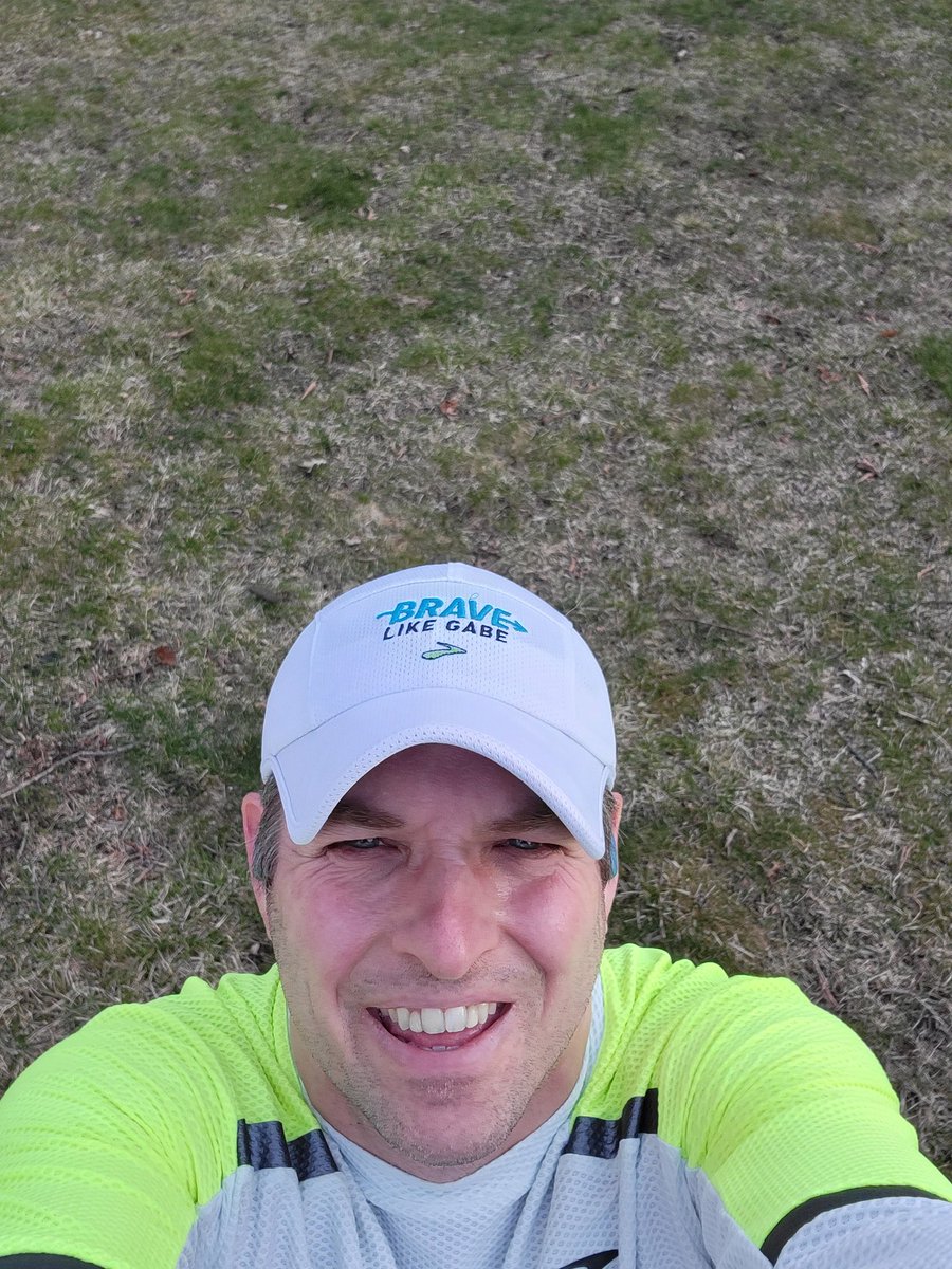 Some days the brain pushes the body through the first mile to help jump start the legs and then the legs hit cruise control the rest of the run. 6 miles of fun in the sun. Feels Good!

#freepmarathon #FCancer #runhappy #forwardfocusrunning #backtobasics #brooksrunning #bibchat