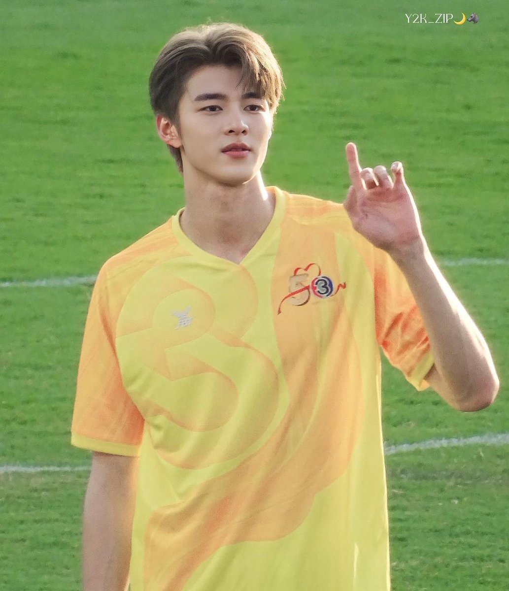 pattharlada's tweet photo. 💛🌙⚽️ 
Cr.@meenicha8 #meenicha8 #มีนนิชคุณ #53ปีช่อง3ดีต่อใจ #BelovedFestival53ปีดีต่อใจ #53ปีช่อง3ดีต่อใจxมีนนิชคุณ https://t.co/PbtGrkToLm