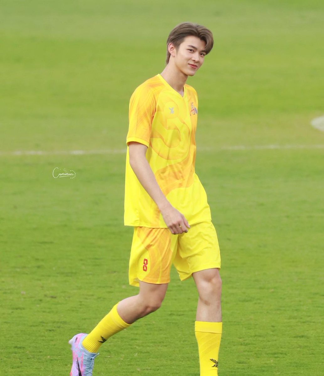 pattharlada's tweet photo. 💛🌙⚽️ 
Cr.@meenicha8 #meenicha8 #มีนนิชคุณ #53ปีช่อง3ดีต่อใจ #BelovedFestival53ปีดีต่อใจ #53ปีช่อง3ดีต่อใจxมีนนิชคุณ https://t.co/PbtGrkToLm