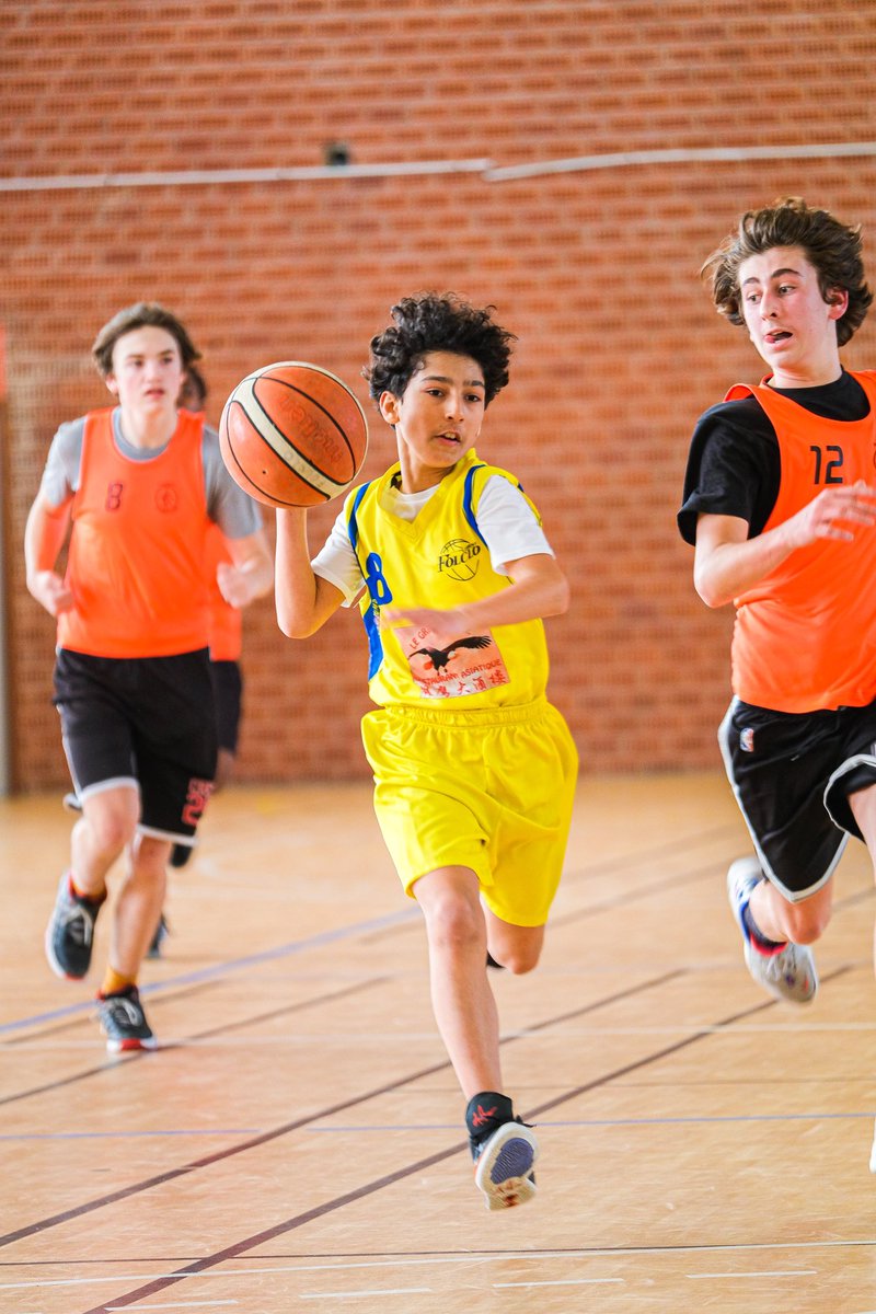 Folclobasket's tweet photo. Mini Skullers ! 📸

🔵🟡 𝗙.𝗢.𝗟.𝗖.𝗟.𝗢 🟡🔵

#folclo #basket #folclobasket #basketball #sport #lorient #morbihan #bretagne #france #ffbb #championnat #victoire #district #equipe #quartier #kervenanec #basketfeminin https://t.co/CwrX0W0ChO