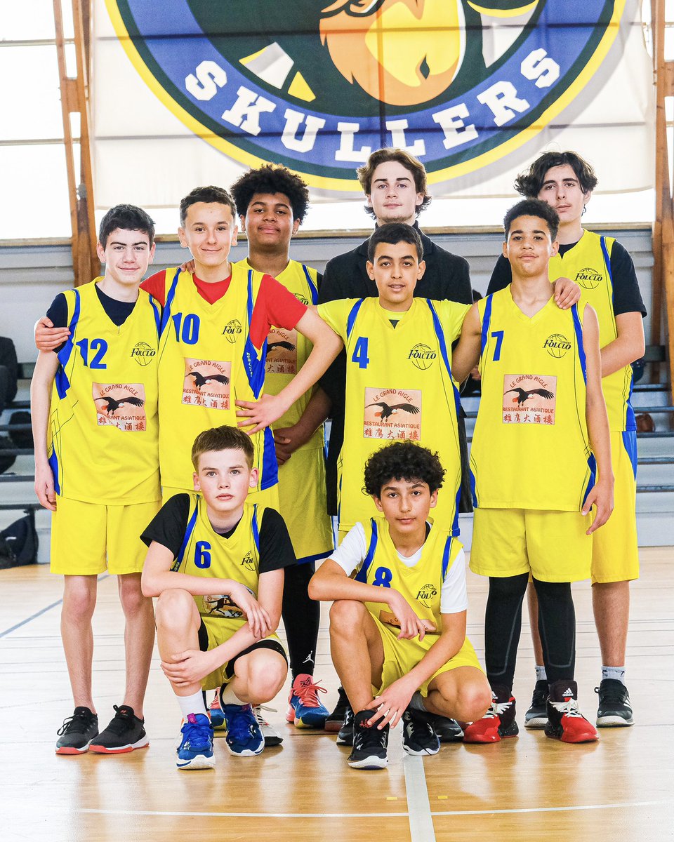 Folclobasket's tweet photo. Skullers Teams ! 📸

🔵🟡 𝗙.𝗢.𝗟.𝗖.𝗟.𝗢 🟡🔵

#folclo #basket #folclobasket #basketball #sport #lorient #morbihan #bretagne #france #ffbb #championnat #victoire #district #equipe #quartier #kervenanec #basketfeminin https://t.co/LcdBVyJuTA
