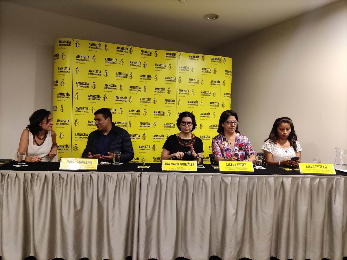 jfowks's tweet photo. Mucho público pendiente de informe @amnistiaperu tras boicot municipal en LUM. Informe indica que "con un marcado sesgo racista, las fuerzas de seguridad hicieron uso excesivo y letal de la fuerza principalmente contra  población indígena y campesina tras las manifestaciones" https://t.co/DjfrtfKb7j