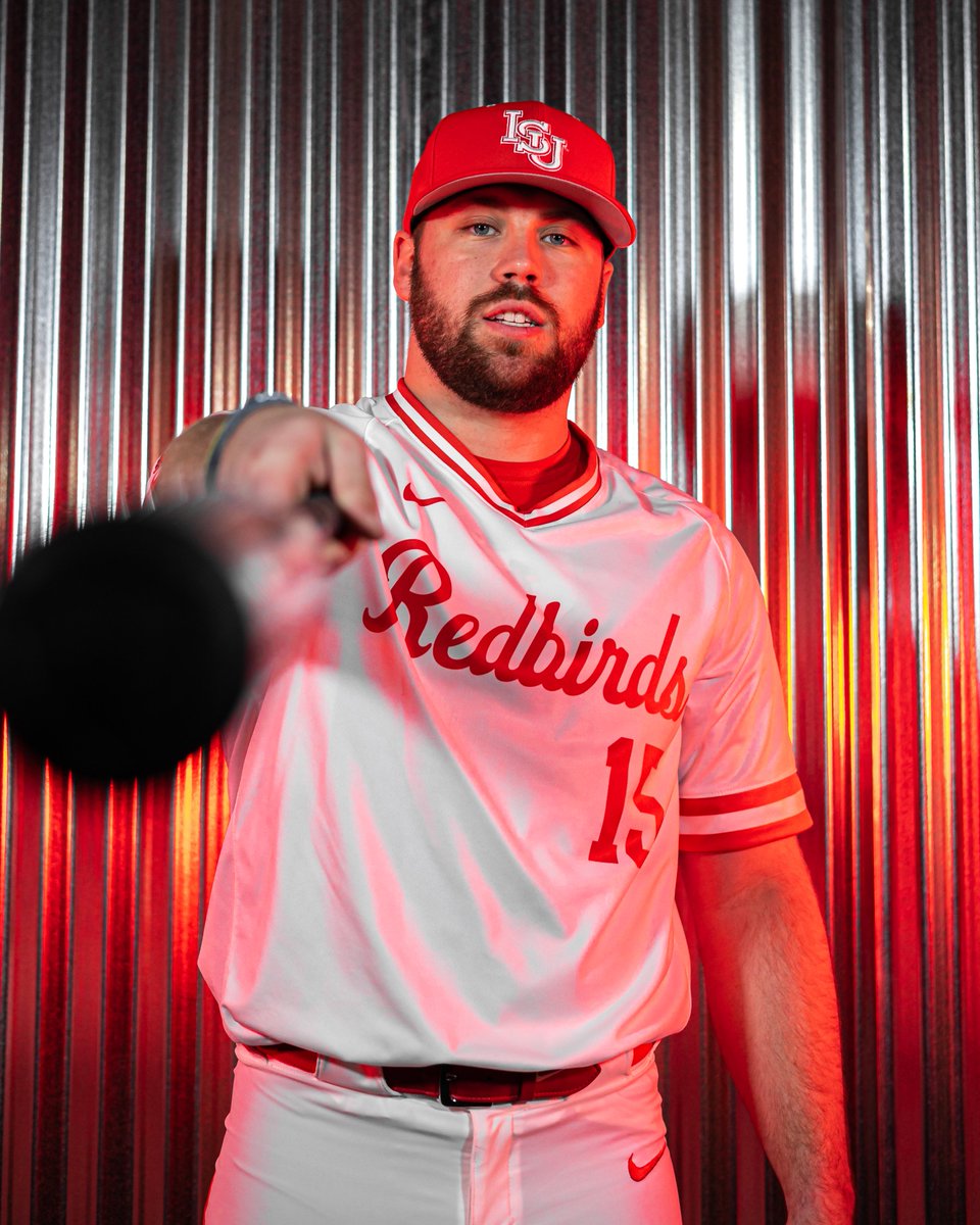 'BIRDS LEAD‼️

Connor Olson puts the 'Birds up 4-3 over #25 Iowa!