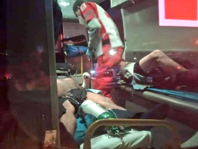 #Migrantes #CiudadJuárez 

1. La quema de colchones es común en instalaciones migratorias, ha pasado en todo el país. Es una forma desesperada de exigir atención de consulados y derechos humanos. Normalmente se esposa a los alborotadores para aislarlos.

2. En el video de Ciudad