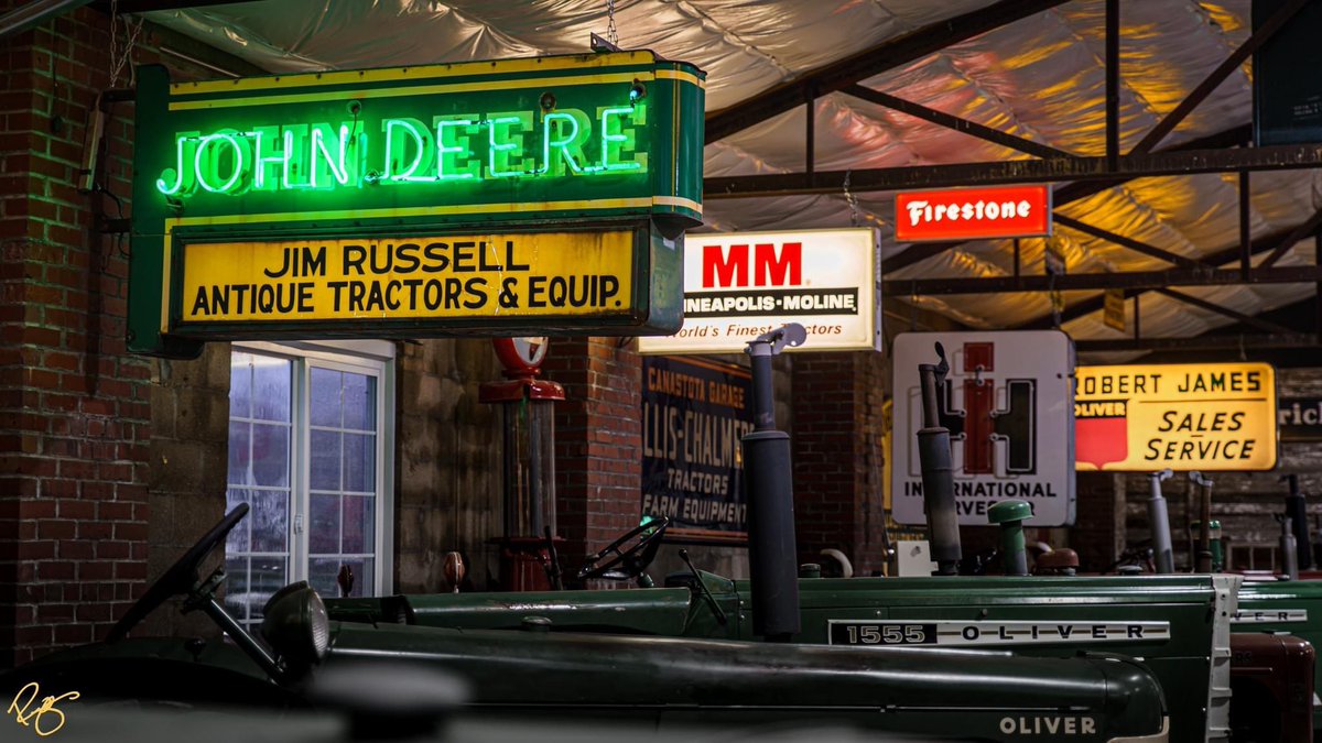 Ryan Roossinck tweet media