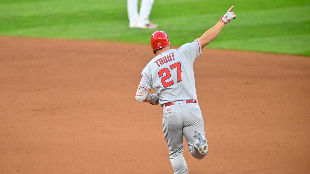 Mike Trout during 0-26 slump in 2022:

"I’m just searching too much right now."

One of the greatest players of all time, questioning himself. 

The biggest difference between avg and great?

Great players keep getting back up.