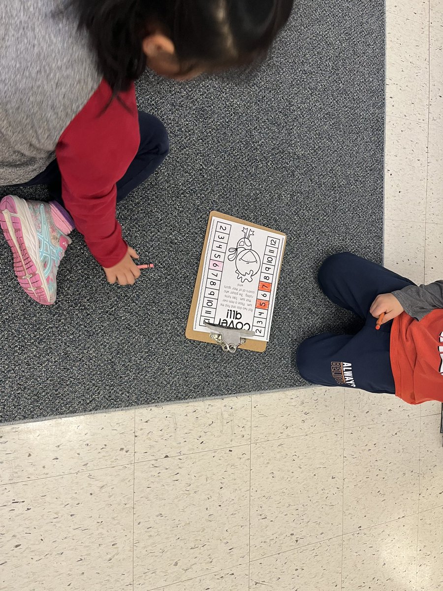ms_epton's tweet photo. We are using our subtilizing skills while playing our math games! We have so much fun with dice! https://t.co/wQ4pi6MoDb