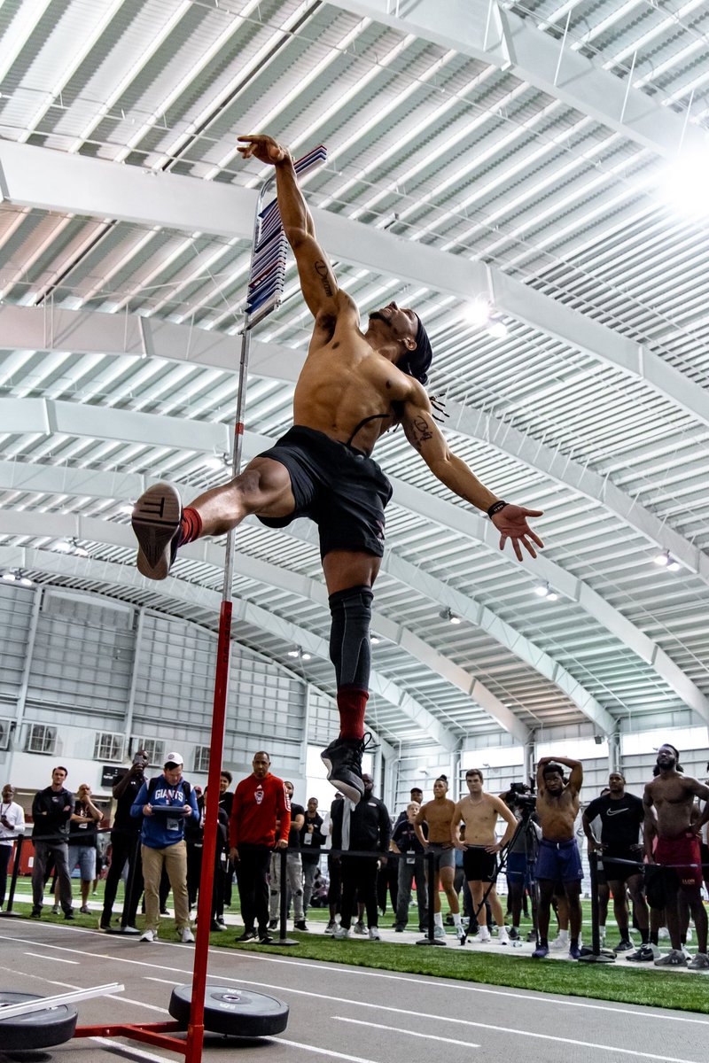 Elon Football tweet media