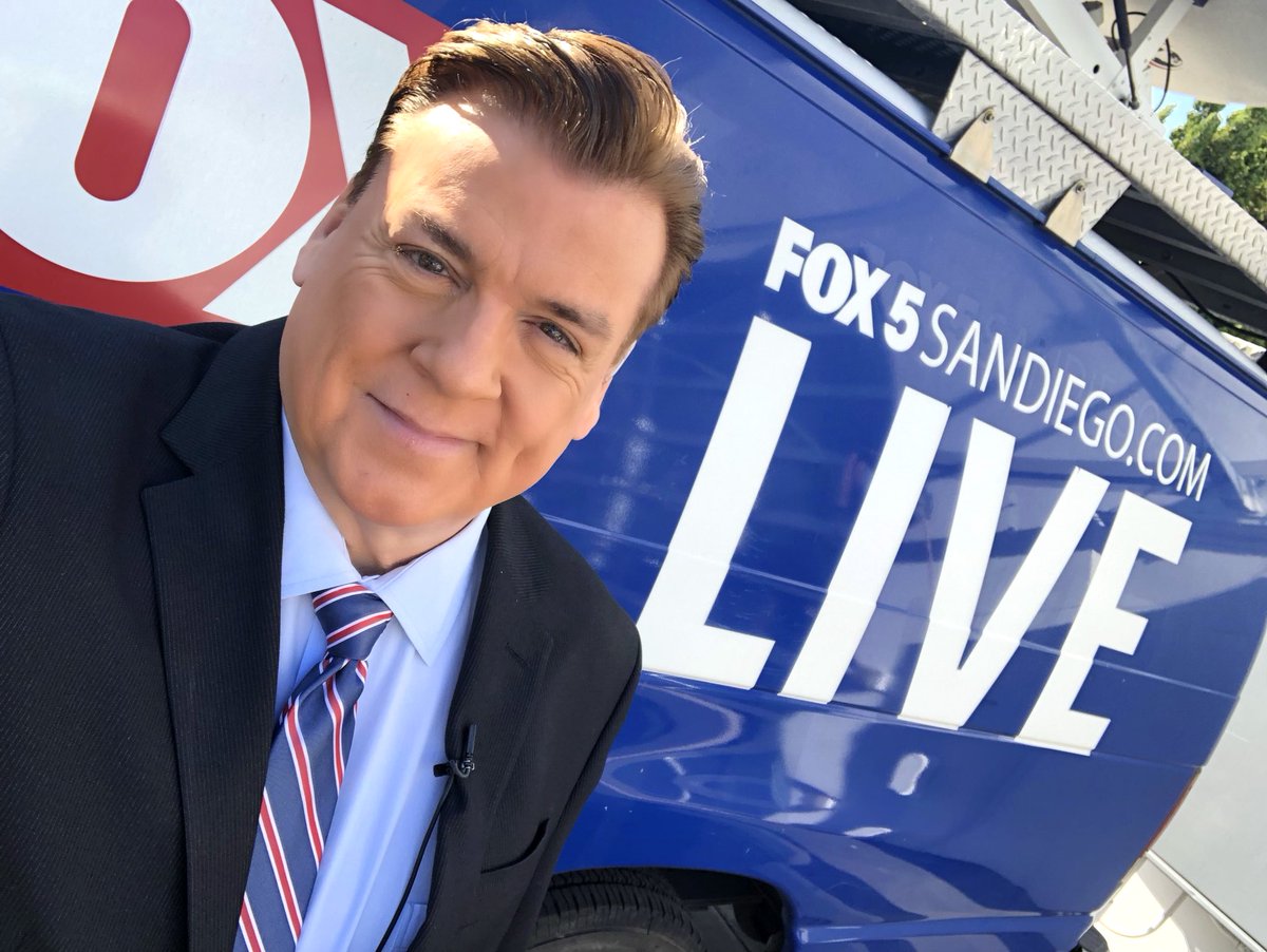 PhilBFox5's tweet photo. A little vitamin D before @fox5sandiego news at 6. #SanDiego is in the national sports spotlight with @padres opening day and @aztec_mbb final four games coming up. We’ve got it all covered tonight. #BlauerPowerReady #anchortime #tvnewsmanlife #letsdoitlive 📺📡🎤 https://t.co/EPCzU931BC