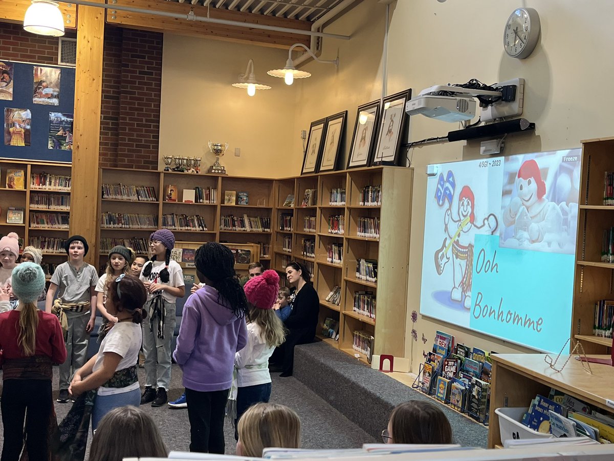 KenSampson1's tweet image. @ESMhs4 presents Tour du Monde Francophone. Spectacular turnout to support French music, games, dance, art and of course bonbons. Bonhomme even showed up!! This is the place to be. @HolySpiritRCSD #hs4
