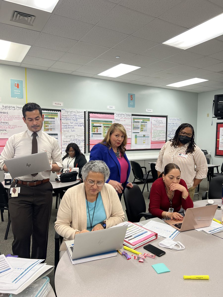 Michelle Cuevas tweet media