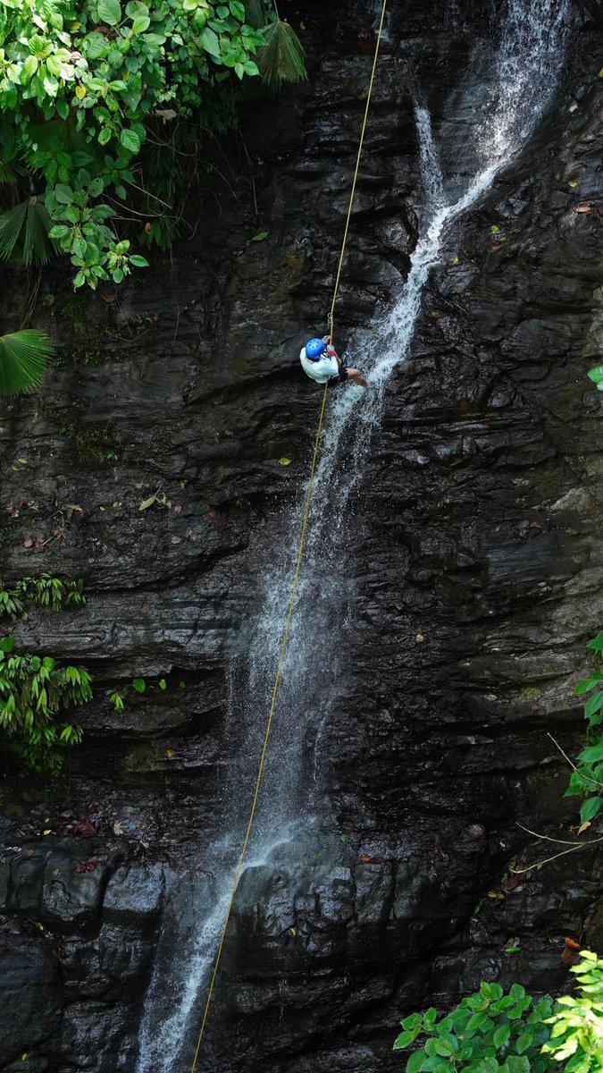 HotSprLodgeCR's tweet photo. Enjoy the thrill of waterfall repelling but easy to do (and safe ) as one of the many activities we can arrange for you during your stay https://t.co/NtEsUFtqVN