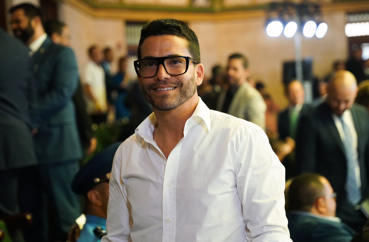 Bajo el Programa de Financiamiento para Pequeñas Empresas que ofrece subvenciones de hasta $150,000, hemos ayudado a más de 3,100 empresarios con una inversión de $163 millones, como a la compañía de food trucks El Churry y a su dueño Francisco Rivera Morales que gracias al