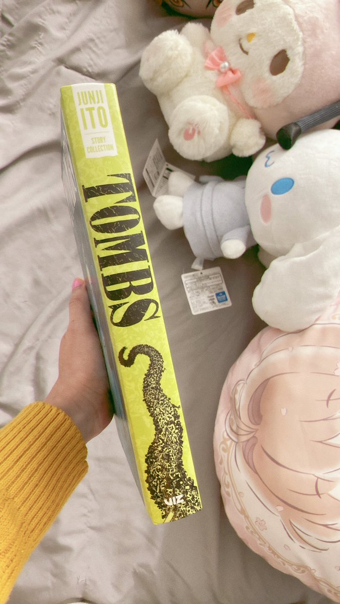 AnimeIntensity's tweet image. I actually really love the lime green spine Junji Ito’s Tombs has going on
