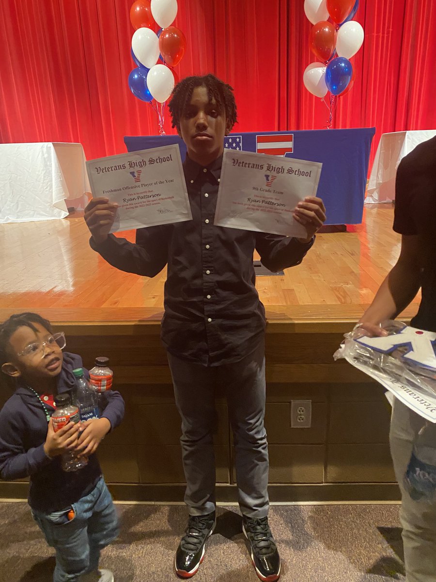 Awards night ⁦<a href="/VHSWarhawkhoops/">Veterans Warhawks Boys Basketball</a>⁩ blessed to receive Freshman Offensive POY.  Looking forward to next 🏀 season at the V.