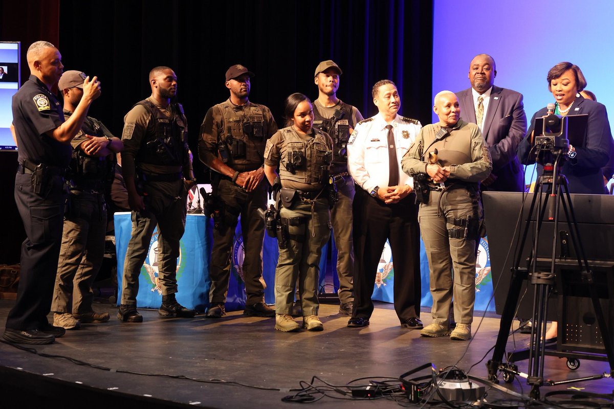FultonSheriff's tweet photo. Congratulations to Capt. J. Underwood, who was honored by the City of South Fulton for her historic career at the Fulton County Sheriff’s Office, as we continue to celebrate Women’s History Month. We are grateful for her dedication to our agency and her community.
#fcsostrong https://t.co/dqHulUwgx5