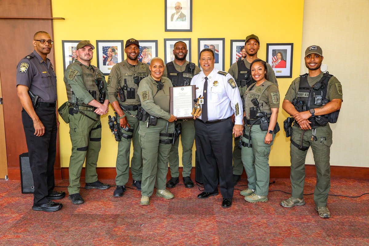 FultonSheriff's tweet photo. Congratulations to Capt. J. Underwood, who was honored by the City of South Fulton for her historic career at the Fulton County Sheriff’s Office, as we continue to celebrate Women’s History Month. We are grateful for her dedication to our agency and her community.
#fcsostrong https://t.co/dqHulUwgx5