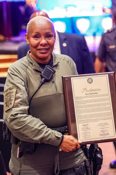 FultonSheriff's tweet photo. Congratulations to Capt. J. Underwood, who was honored by the City of South Fulton for her historic career at the Fulton County Sheriff’s Office, as we continue to celebrate Women’s History Month. We are grateful for her dedication to our agency and her community.
#fcsostrong https://t.co/dqHulUwgx5
