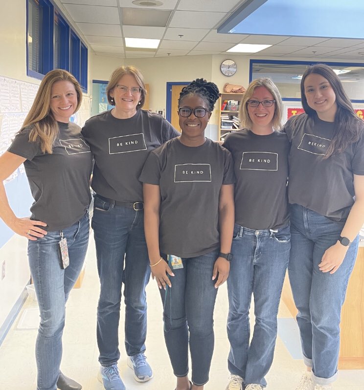 Mrs. Waring (she, her, hers) tweet media