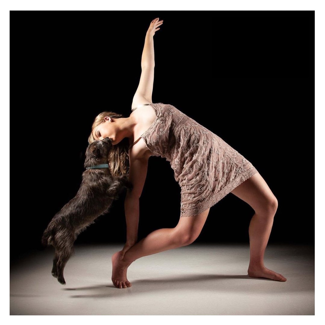 There’s always time for puppy kisses 

Cocoa &amp; Bonnie Shepherd

Credit: @pawsonpointephotography 

Dancers Love Dogs