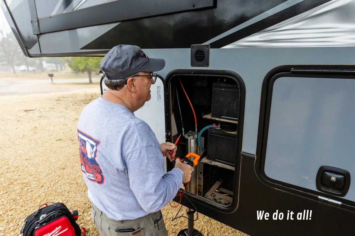 Whether your generator or AC isn't working, our team will complete your repairs with professionalism and efficiency. #RVRepair #ACRepair #RVGenerator #DocsMobileRVClinic #SweetwaterTX