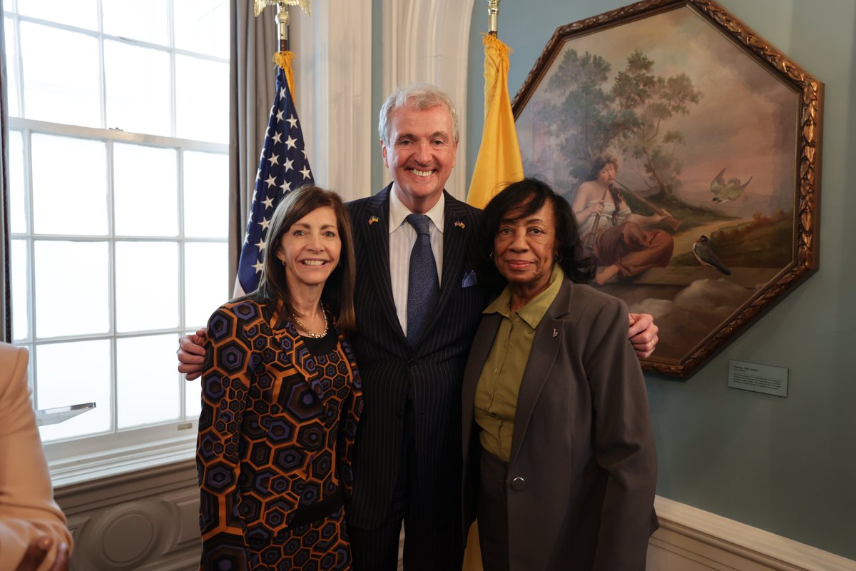 FirstLadyNJ's tweet photo. From Clara Barton to Elizabeth Cady Stanton to Lee Porter, New Jersey women have a legacy of blazing trails. We inherited a playbook of unyielding commitment no matter the setbacks.

Tonight, we honor and celebrate the trailblazers of our past, present, and future. https://t.co/JatmfjW4Jm