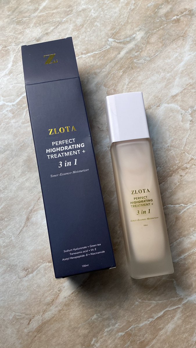 Anyway, aku kemarin baru coba ini kan ya..

Gila sih… ini inovatif banget konsepnya! Tim mager skincarean perlu coba produk <a href="/zlotaofficial/">Zlota Official</a> sih bener2 praktis udah 3 in 1 (toner-essence-moist) 👋

But for sure ini lembabnya bah😩👍